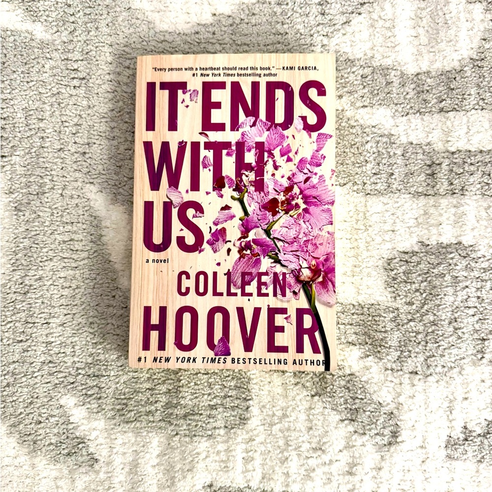 It Ends With Us by Colleen Hoover